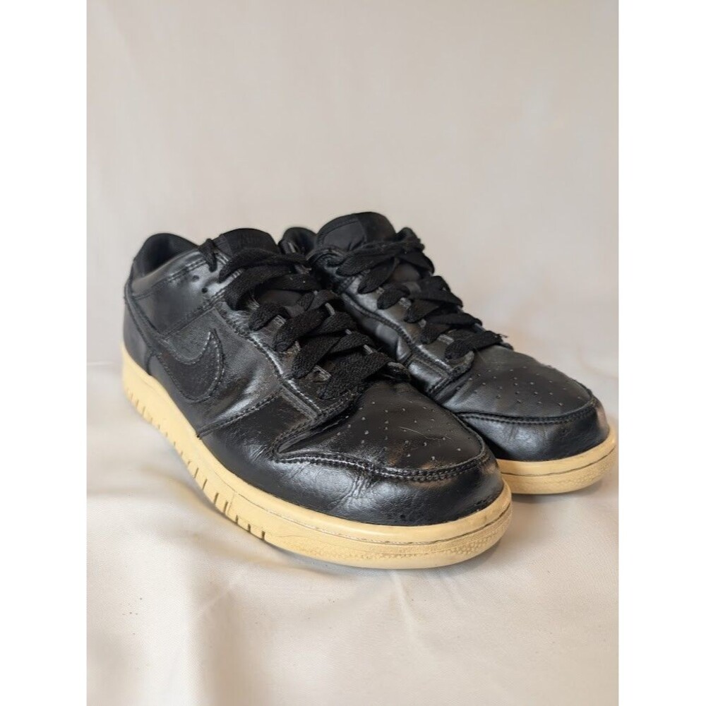 Nike Dunk Low Mens Black Sneakers Size 10 Casual Streetwear Shoes